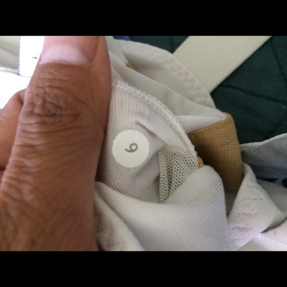 Lululemon women’s white/gray workout tees size 6 - Picture 7 of 7